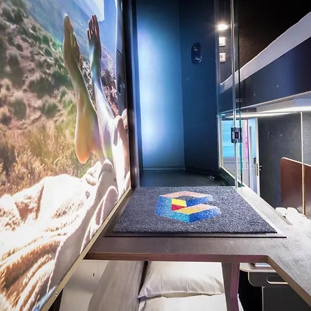 Boxhotel