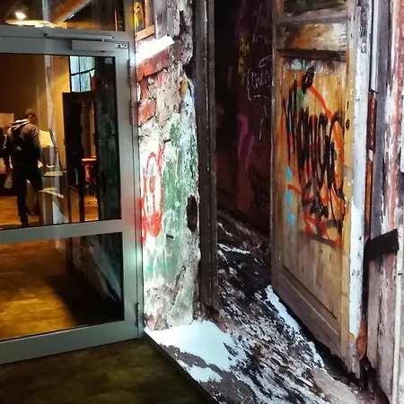 Ξενοδοχείο Boxhotel